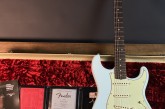 Fender Custom Shop 1963 Stratocaster Journeyman Relic Sonic Blue-1.jpg